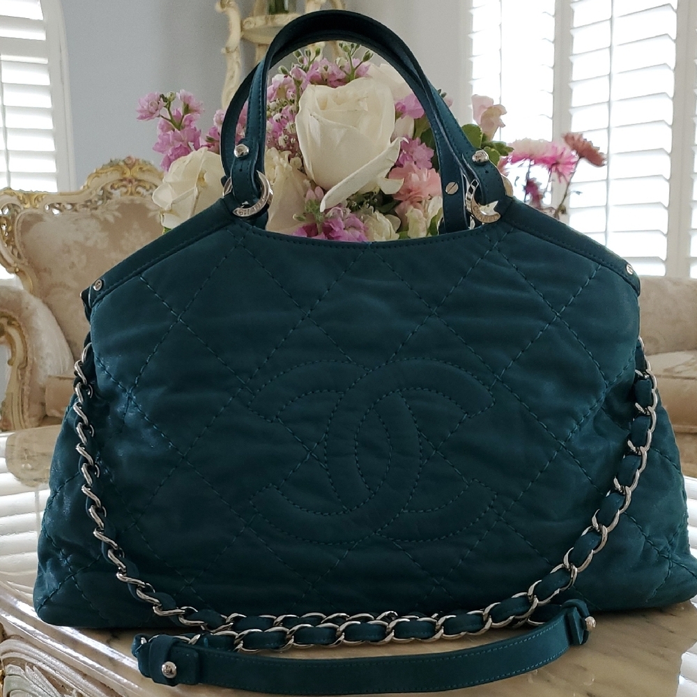 Chanel Sea Hit Tote